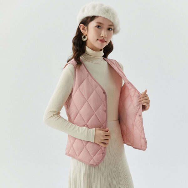 Women's Short Autumn And Winter Velvet Vest - Image 4