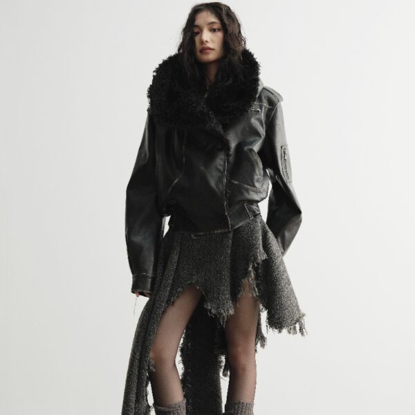 Cool Handsome Relaxed Sense Gender-free Package Big Fur Collar Colored Leather Jacket Jacket - Image 4