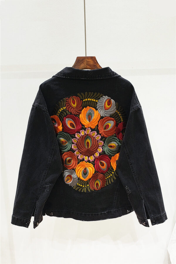 Women's embroidered denim jacket - Image 2