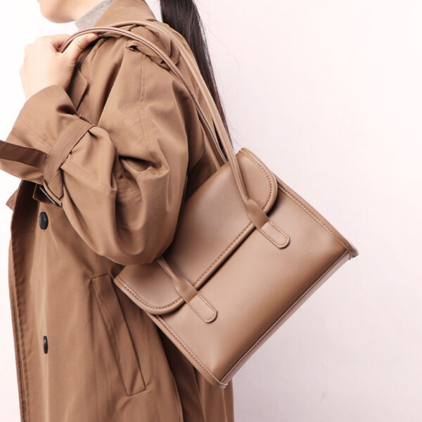 Design Large Capacity Square Bag Double Shoulder Strap Commuting - Image 2