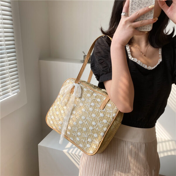Lace Woven Large Capacity Single Shoulder Bag - Image 5