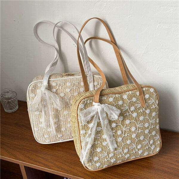 Lace Woven Large Capacity Single Shoulder Bag - Image 3