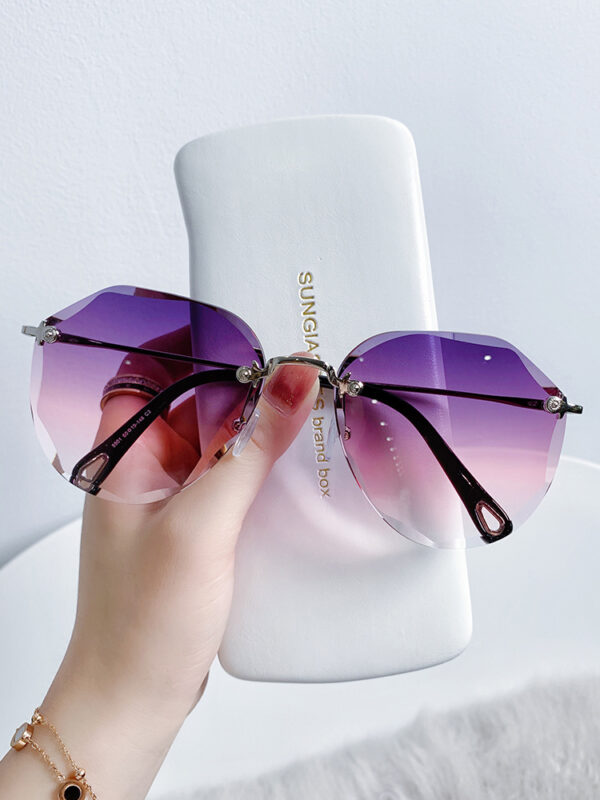 Seaside Anti-ultraviolet Sunglasses Driving Special Eyes Big Face Is Thin - Image 3