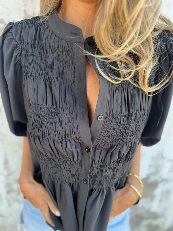 Pleated Button Short-sleeved T-shirt Casual Fashion Loose Solid Color Round Neck Shirt Summer Tops Women's Clothing - Image 3