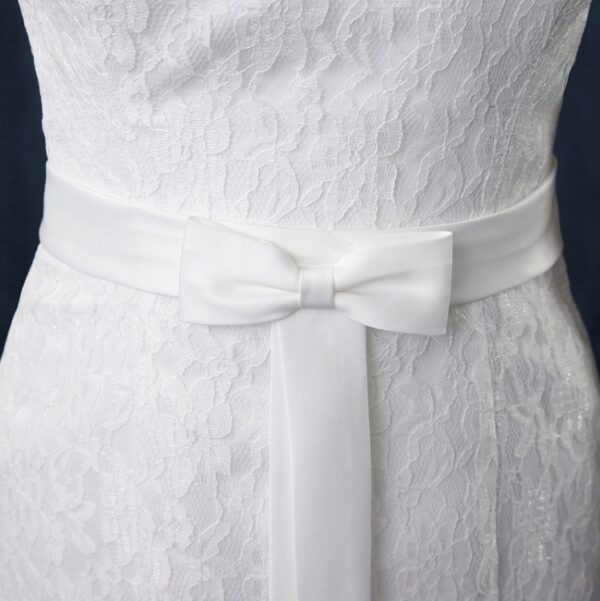 Fishtail wedding bride wedding dress one word shoulder slim slimming small trailing studio wedding dress - Image 3