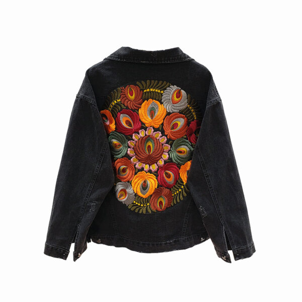 Women's embroidered denim jacket - Image 4