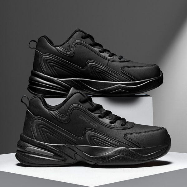 Male Leather Waterproof Leisure Non-slip Wear-resistant Travel Shoes - Image 5