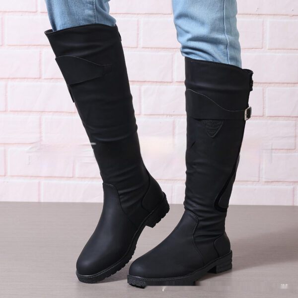 Flat Bottom Plus Size Women's Leather Boots - Image 4