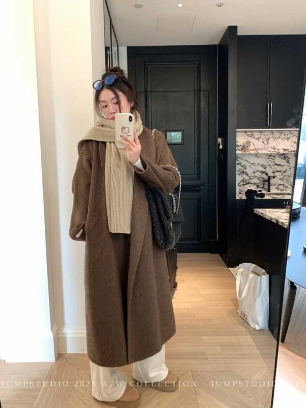 Retro Wool Overcoat Women's Fashion - Image 3