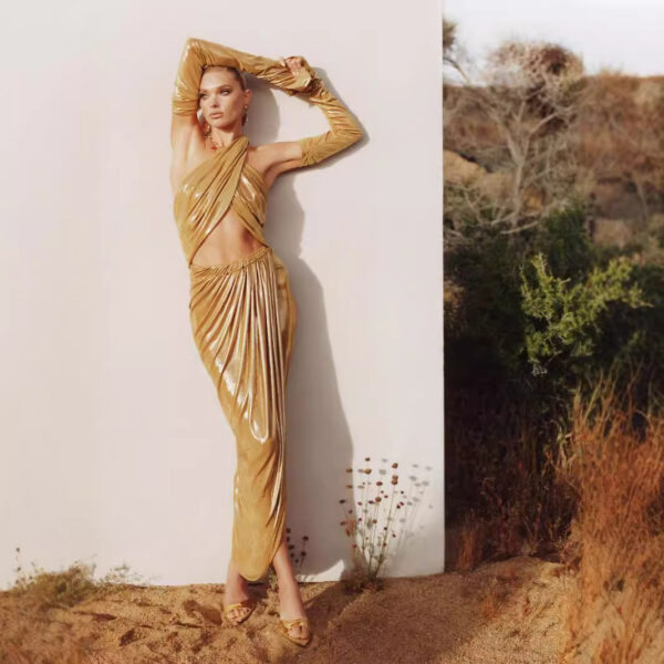 Golden Halter Tank-top Pleating Irregular Two-piece Chain Suit Skirt - Image 2