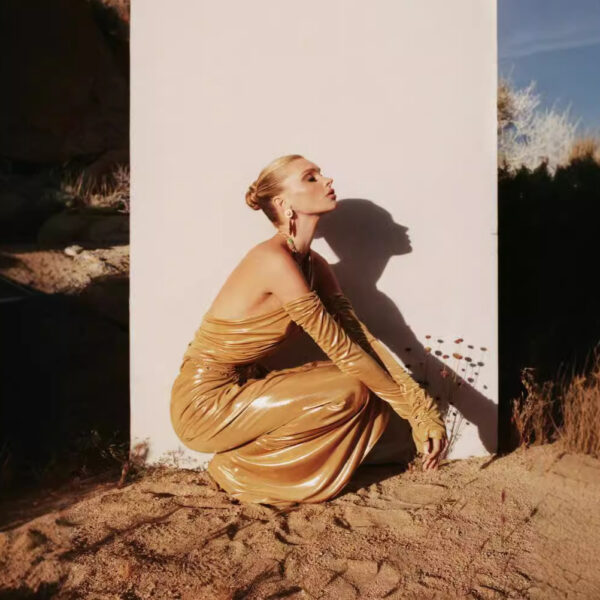 Golden Halter Tank-top Pleating Irregular Two-piece Chain Suit Skirt - Image 3
